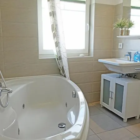 Holiday home Strandgut *